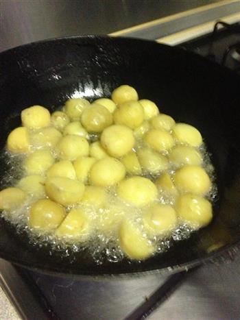 椒盐小土豆怎么做，椒盐小土豆怎么做好吃，椒盐小土豆做法