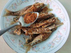 香酥小河鱼怎么做，香酥小河鱼怎么做好吃，香酥小河鱼做法