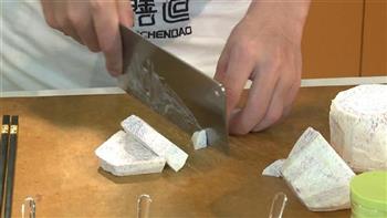椰汁香芋滑鸡怎么做，椰汁香芋滑鸡怎么做好吃，椰汁香芋滑鸡做法