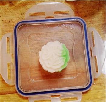 玉兔多彩冰皮月饼怎么做，玉兔多彩冰皮月饼怎么做好吃，玉兔多彩冰皮月饼做法