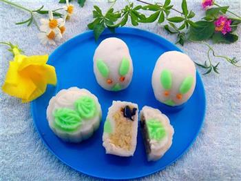 玉兔多彩冰皮月饼怎么做，玉兔多彩冰皮月饼怎么做好吃，玉兔多彩冰皮月饼做法