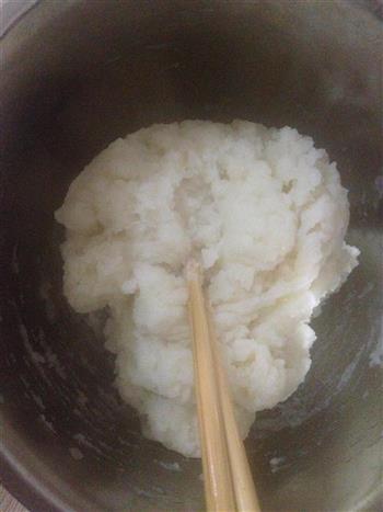 镂空双色月饼怎么做，镂空双色月饼怎么做好吃，镂空双色月饼做法