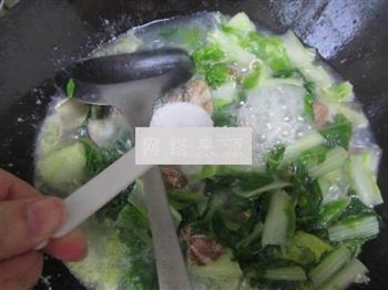 小白菜花蛤汤怎么做，小白菜花蛤汤怎么做好吃，小白菜花蛤汤做法