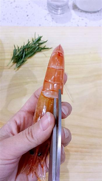 迷迭香盐烤虾怎么做，迷迭香盐烤虾怎么做好吃，迷迭香盐烤虾做法