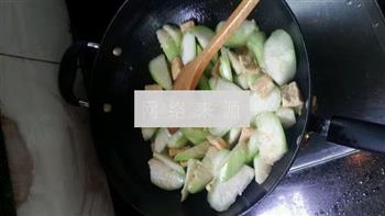 丝瓜鱼丸汤怎么做，丝瓜鱼丸汤怎么做好吃，丝瓜鱼丸汤做法