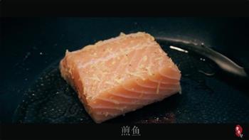 柠檬三文鱼&三文鱼佐豌豆泥怎么做，柠檬三文鱼&三文鱼佐豌豆泥怎么做好吃，柠檬三文鱼&三文鱼佐豌豆泥做法