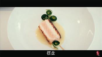 柠檬三文鱼&三文鱼佐豌豆泥怎么做，柠檬三文鱼&三文鱼佐豌豆泥怎么做好吃，柠檬三文鱼&三文鱼佐豌豆泥做法