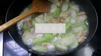 丝瓜鱼丸汤怎么做，丝瓜鱼丸汤怎么做好吃，丝瓜鱼丸汤做法