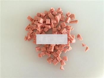 皮蛋火腿豆苗汤怎么做，皮蛋火腿豆苗汤怎么做好吃，皮蛋火腿豆苗汤做法