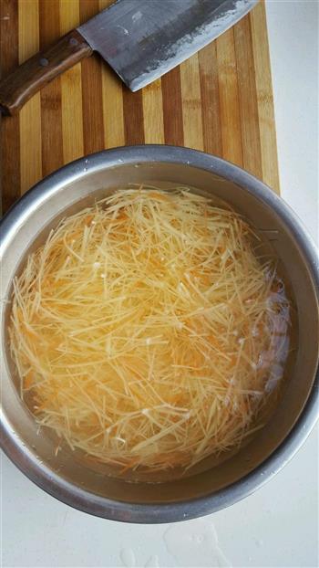 素炒土豆丝怎么做，素炒土豆丝怎么做好吃，素炒土豆丝做法