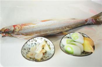 清蒸太湖白鱼怎么做，清蒸太湖白鱼怎么做好吃，清蒸太湖白鱼做法