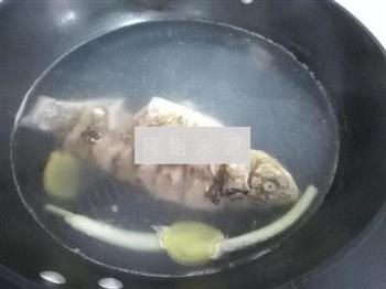鲫鱼冬瓜汤怎么做，鲫鱼冬瓜汤怎么做好吃，鲫鱼冬瓜汤做法