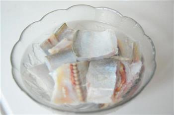 清蒸太湖白鱼怎么做，清蒸太湖白鱼怎么做好吃，清蒸太湖白鱼做法