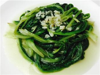 蒜香油麦菜怎么做，蒜香油麦菜怎么做好吃，蒜香油麦菜做法
