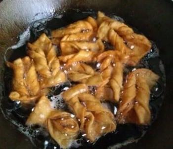 酥脆排叉怎么做，酥脆排叉怎么做好吃，酥脆排叉做法