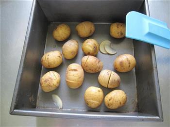 黑椒小土豆怎么做，黑椒小土豆怎么做好吃，黑椒小土豆做法