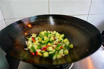 香辣砂锅鱼怎么做，香辣砂锅鱼怎么做好吃，香辣砂锅鱼做法