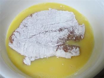 黑椒炸猪排怎么做，黑椒炸猪排怎么做好吃，黑椒炸猪排做法
