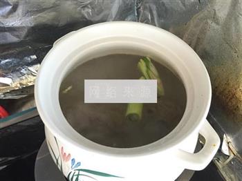 大骨鲜蔬汤怎么做，大骨鲜蔬汤怎么做好吃，大骨鲜蔬汤做法
