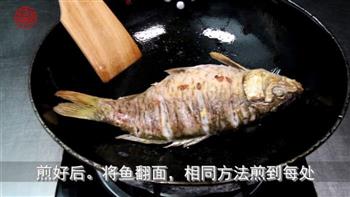 红烧怀胎鲤鱼怎么做，红烧怀胎鲤鱼怎么做好吃，红烧怀胎鲤鱼做法