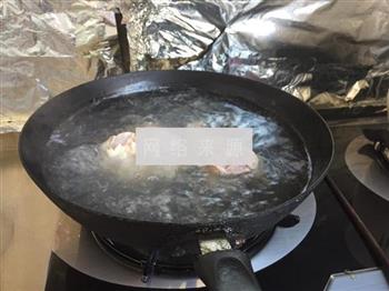 大骨鲜蔬汤怎么做，大骨鲜蔬汤怎么做好吃，大骨鲜蔬汤做法