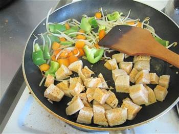 什锦炒馒头丁怎么做，什锦炒馒头丁怎么做好吃，什锦炒馒头丁做法
