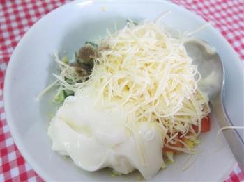 蔬菜沙拉吐司卷怎么做，蔬菜沙拉吐司卷怎么做好吃，蔬菜沙拉吐司卷做法