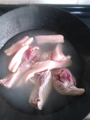 芹菜香菇猪肉饺怎么做，芹菜香菇猪肉饺怎么做好吃，芹菜香菇猪肉饺做法