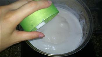 椰奶雪花糕怎么做，椰奶雪花糕怎么做好吃，椰奶雪花糕做法