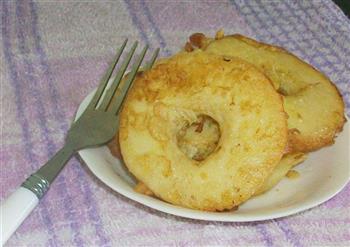 苹果圈圈饼怎么做，苹果圈圈饼怎么做好吃，苹果圈圈饼做法