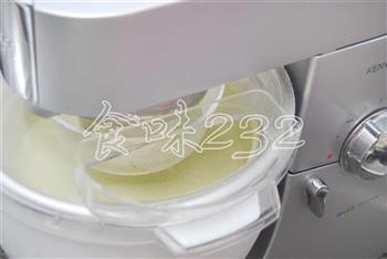 抹茶冰淇淋怎么做，抹茶冰淇淋怎么做好吃，抹茶冰淇淋做法