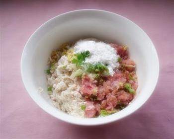 油炸豆腐丸子怎么做，油炸豆腐丸子怎么做好吃，油炸豆腐丸子做法