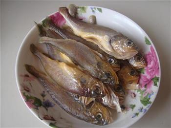 胡椒小黄鱼怎么做，胡椒小黄鱼怎么做好吃，胡椒小黄鱼做法