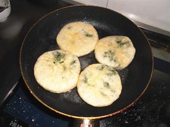 韭菜粉丝素火烧怎么做，韭菜粉丝素火烧怎么做好吃，韭菜粉丝素火烧做法