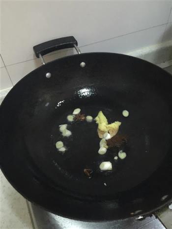 鳕鱼炖冻豆腐怎么做，鳕鱼炖冻豆腐怎么做好吃，鳕鱼炖冻豆腐做法