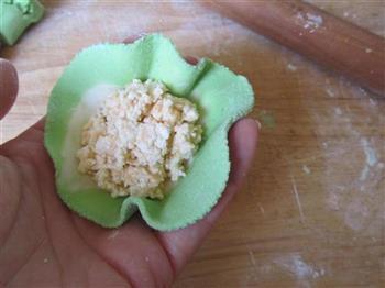 豆腐蛋黄翡翠包怎么做，豆腐蛋黄翡翠包怎么做好吃，豆腐蛋黄翡翠包做法
