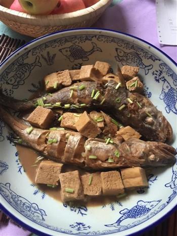 鳕鱼炖冻豆腐怎么做，鳕鱼炖冻豆腐怎么做好吃，鳕鱼炖冻豆腐做法