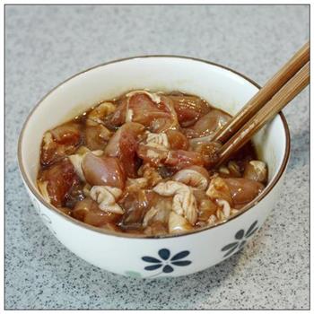 鸡腿卷饼怎么做，鸡腿卷饼怎么做好吃，鸡腿卷饼做法
