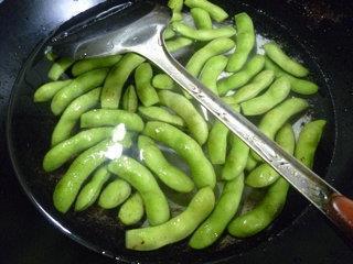 香拌毛豆怎么做，香拌毛豆怎么做好吃，香拌毛豆做法