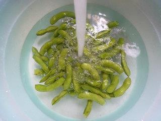 香拌毛豆怎么做，香拌毛豆怎么做好吃，香拌毛豆做法