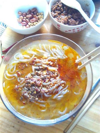 杂酱酸辣粉怎么做,杂酱酸辣粉怎么做好吃,杂酱酸辣粉做法 杂酱酸辣粉怎么做,杂酱酸辣粉怎么做好吃,杂酱酸辣粉做法