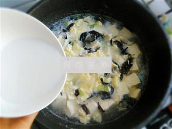 虾皮豆腐汤怎么做，虾皮豆腐汤怎么做好吃，虾皮豆腐汤做法