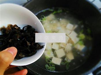 虾皮豆腐汤怎么做，虾皮豆腐汤怎么做好吃，虾皮豆腐汤做法