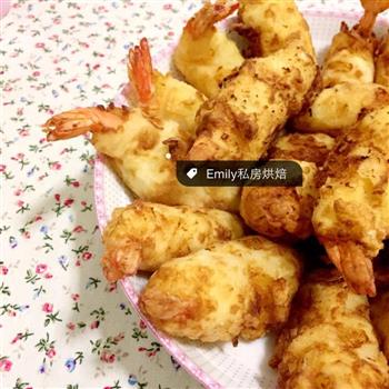 土豆泥炸虾排怎么做，土豆泥炸虾排怎么做好吃，土豆泥炸虾排做法