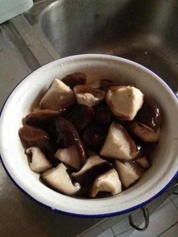 冰糖烧排骨怎么做，冰糖烧排骨怎么做好吃，冰糖烧排骨做法