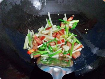 紫苏炒花甲螺怎么做，紫苏炒花甲螺怎么做好吃，紫苏炒花甲螺做法