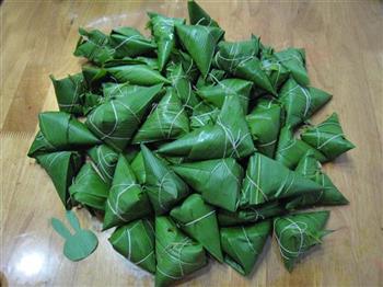 酱肉粽子怎么做，酱肉粽子怎么做好吃，酱肉粽子做法