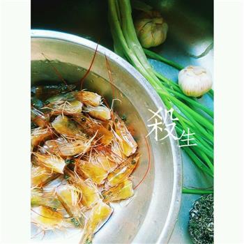 蒜蓉粉丝虾怎么做，蒜蓉粉丝虾怎么做好吃，蒜蓉粉丝虾做法