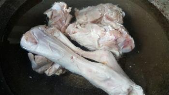 粗粮羊骨汤怎么做，粗粮羊骨汤怎么做好吃，粗粮羊骨汤做法