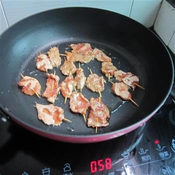麻辣牙签肉串怎么做，麻辣牙签肉串怎么做好吃，麻辣牙签肉串做法